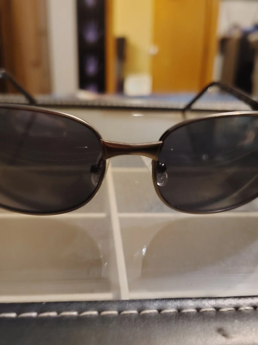 Tommy Hilfiger classic oval